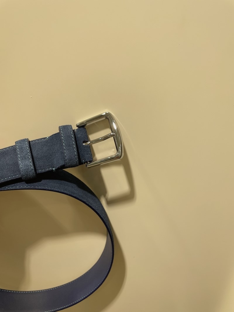 L0r0 P1ana belts